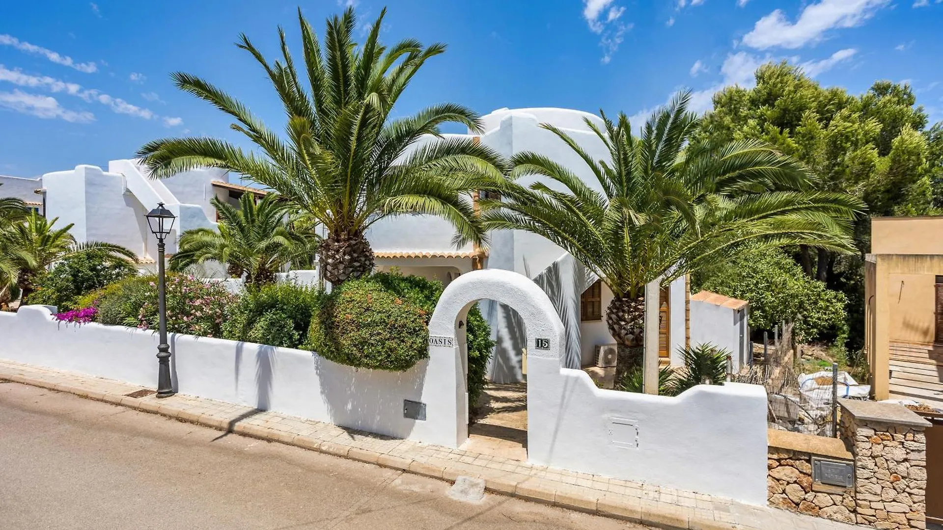 Apartment Oasis Cala Santanyi With Shared Pool